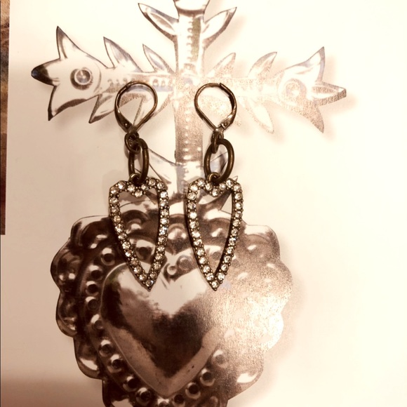 HEART EARRINGS RHINESTONES ON HIPPIE WIRES VINTAGE STYLE LONG HEART SHAPE NEW - Picture 3 of 3